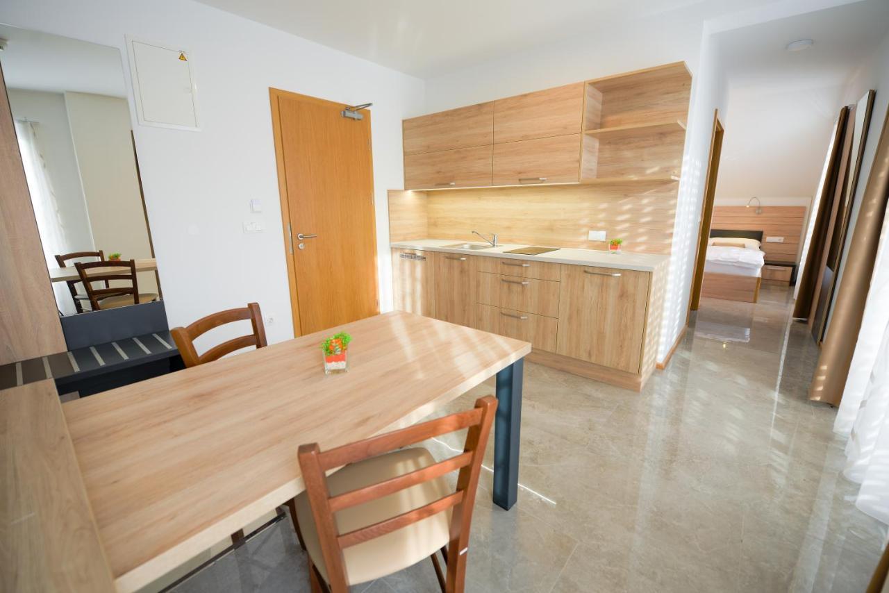 Hotel Baron Smlednik Екстериор снимка