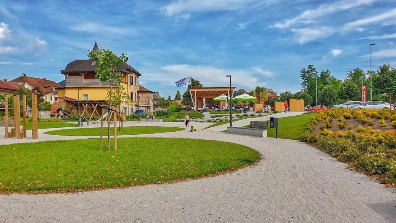 Hotel Baron Smlednik Екстериор снимка